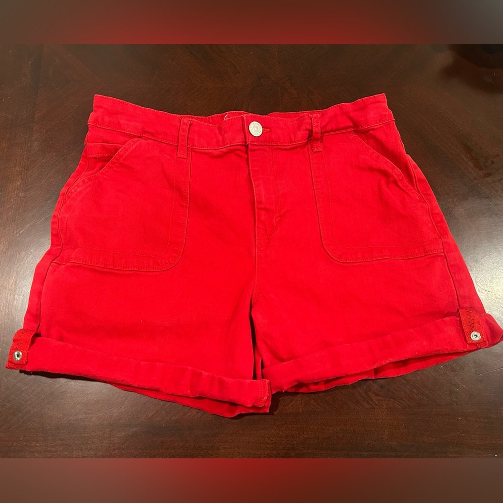 Women’s Gloria Vanderbilt All-Around Slimming Effect Red Denim Shorts Size 10